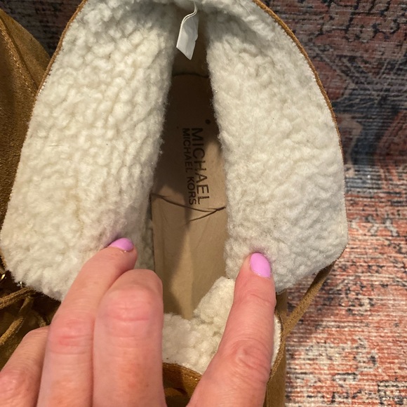 Michael Kors Wendi suede & shearling wedge bootie 8.5 - Picture 5 of 7